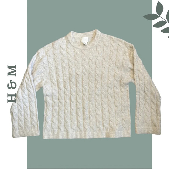 🛍️3/$40 H & M Long Sleeve Crew Neck Cable Knit Sweater Cream Size Extra Small - Picture 2 of 6